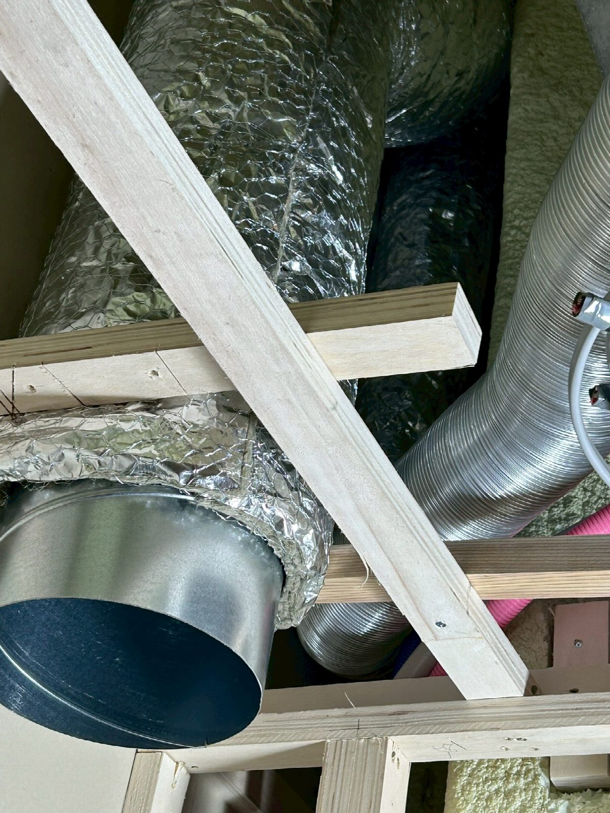 唐人町商店街テナント様 ダクト工事（写真1）