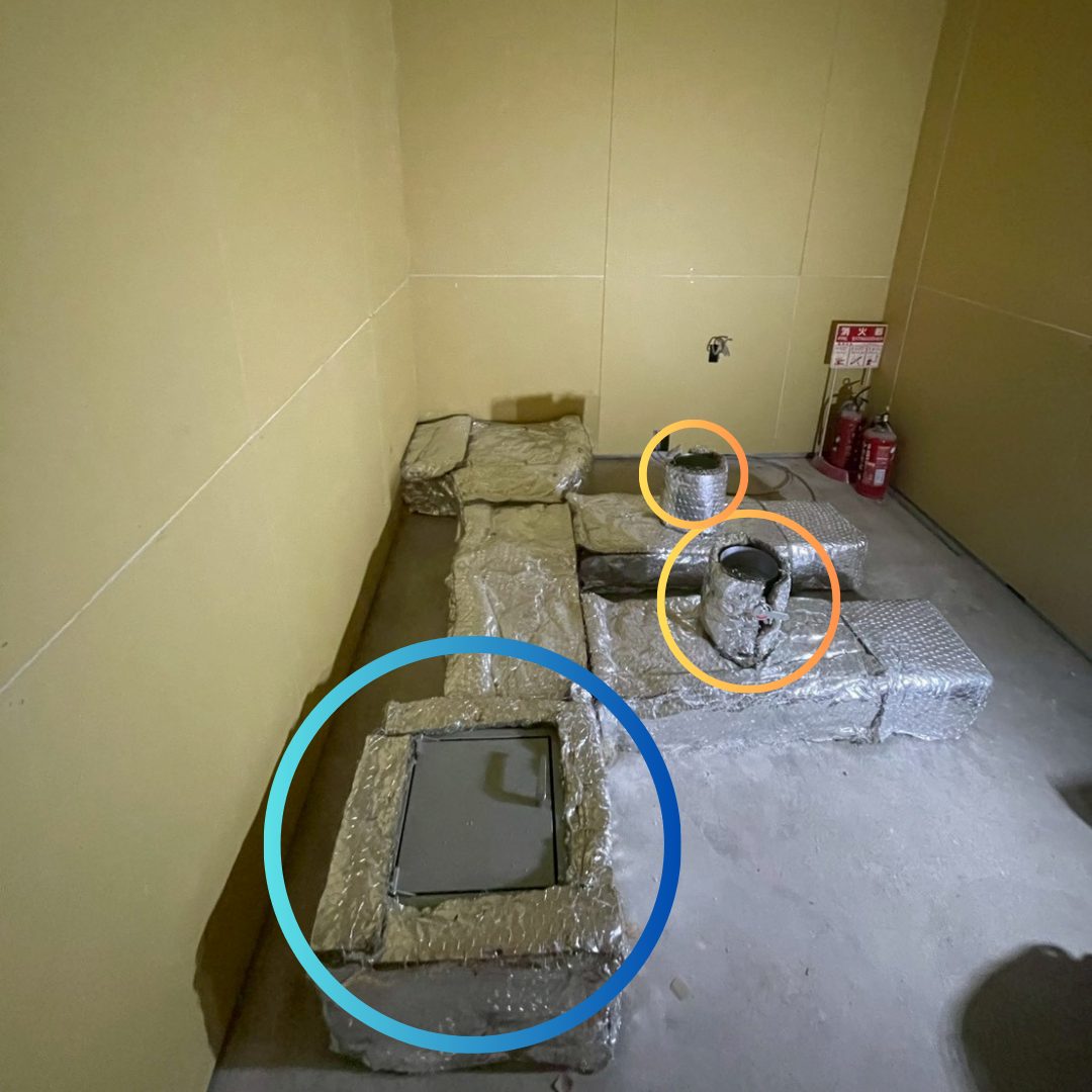 焼肉店の命を守る！床下ダクト点検口と二重の防火対策（写真1）