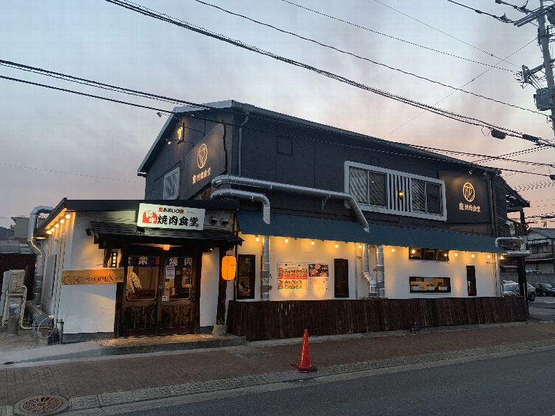 新規オープン焼肉店 無煙ロースター12台設置・ダクト工事一式(写真3)