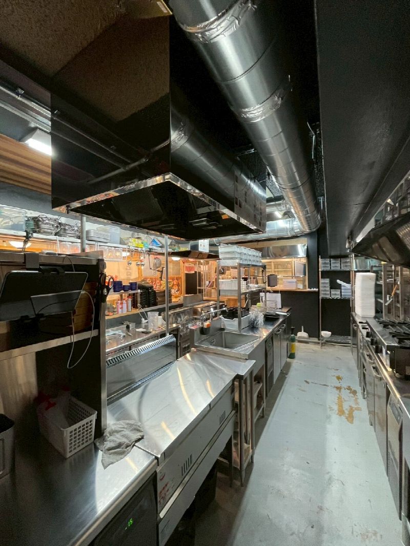 梁(はり)があっても諦めない!梁干渉をクリアする特注変形フードの施工事例!(写真9)