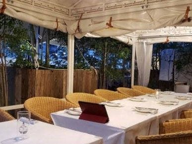 お洒落なカフェのお洒落な厨房フード(写真2)