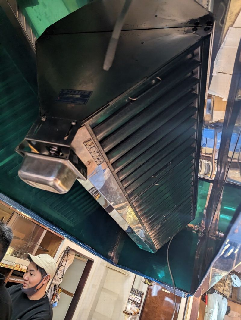 福岡市西区姪浜に新規開店予定の焼鳥店-ダクト立ち上げ工事（写真4）